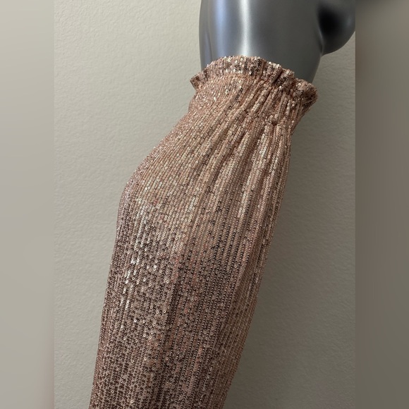 High-Waisted Rose Gold Sequin Pants - Picture 3 of 7